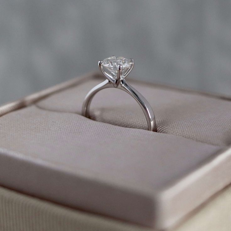 Engagement Diamond Ring